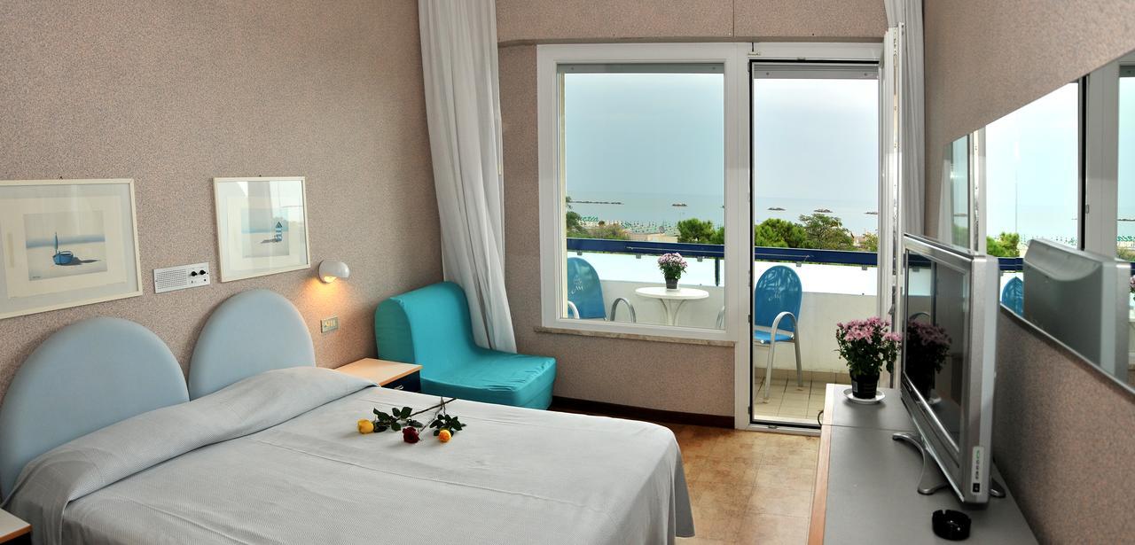 Hotel Venere Cesenatico Exterior photo
